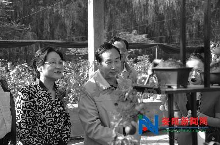 安阳市金秋果树盆景展暨三角湖公园建园60年庆