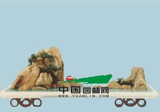 韦群杰勤于服务 乐于奉献的盆景大师