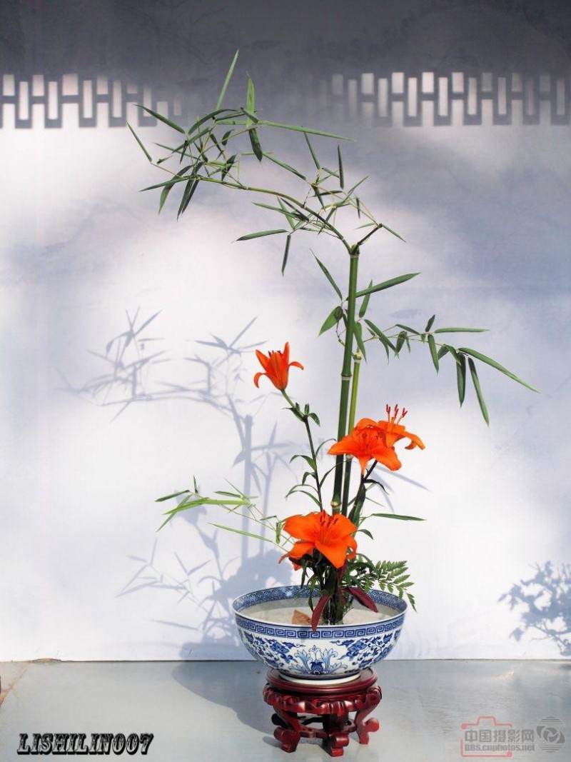 石榴盆景在北京世界花卉大观园亮相