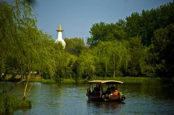 烟花三月里的扬州瘦西湖