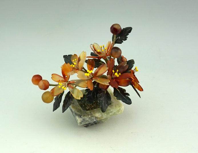 打造太原风格不一的盆景花卉街