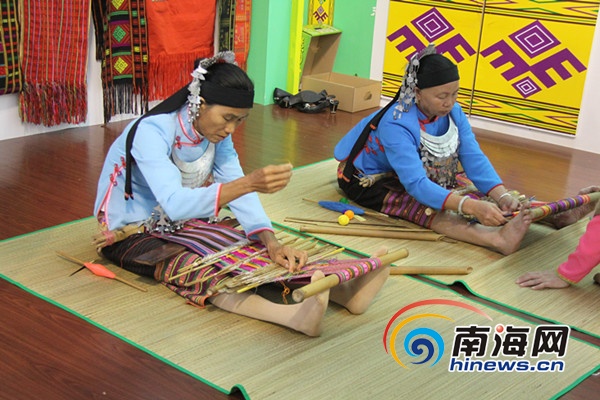 盘点2013年海南冬交会上最博眼球的产品 灵芝做盆景