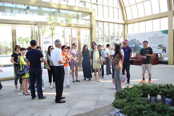 江苏省直机关组织来如皋考察花木盆景产业多图