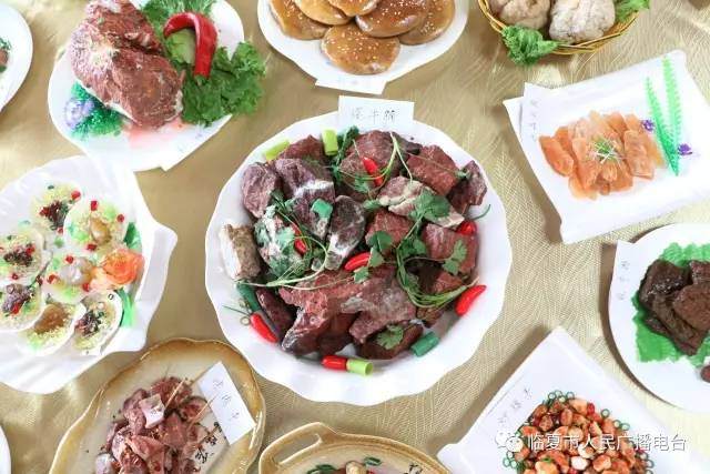 临夏奇石盆景展”已于6月20日在河州会展中心开展