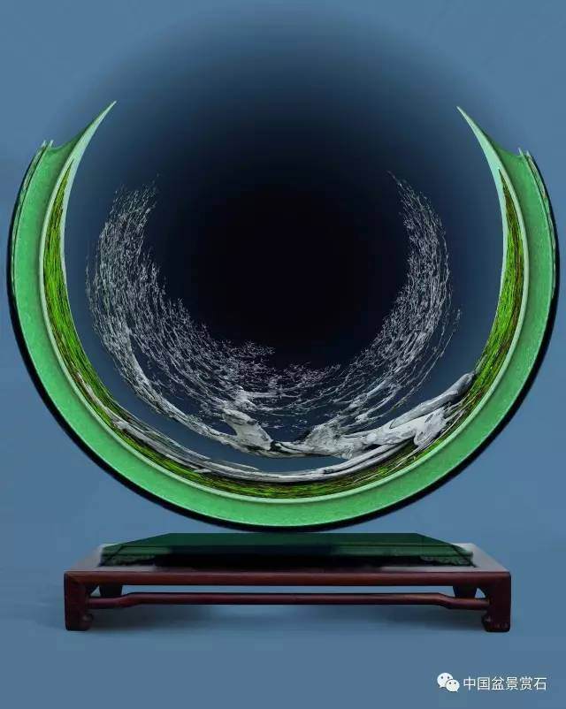 现代盆景的下一个猜想-超越写实