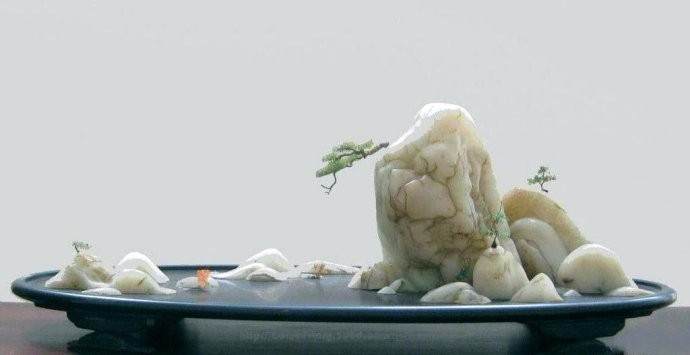 山水盆景是我国盆景艺术中一道靓丽的风景线