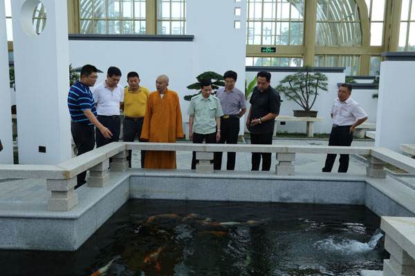 北京和平寺方丈德禅大师到江苏如皋考察花木盆景产业