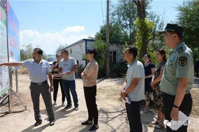 怎样带动周边农民发展种植微型盆景