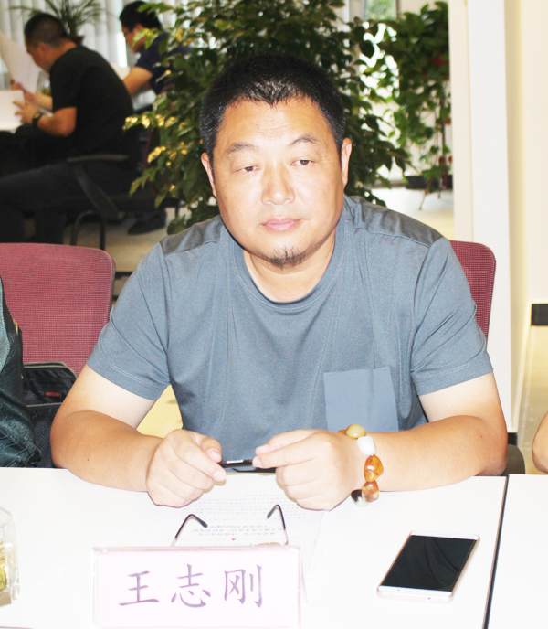 如皋花木盆景产业转型发展工作小组在国际园艺城召开会