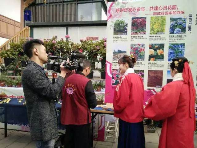 大慈义工--欢喜参加微盆景制作课程