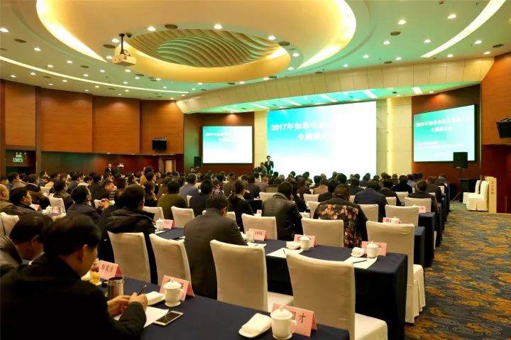 中国爵黑剪刀世界盆景作家制作邀请展