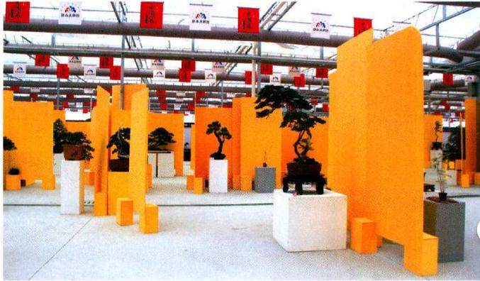 第四届“中国风”盆景展在如宋国园艺城举行