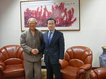 济州岛思索之苑盆景园园长成范永