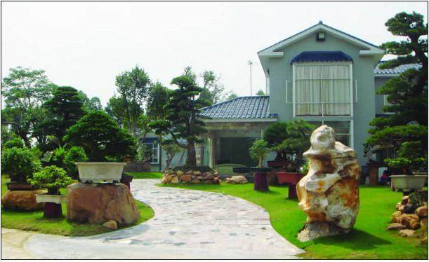 川弘盆景园原为福建省漳州市百花村景铭盆景园