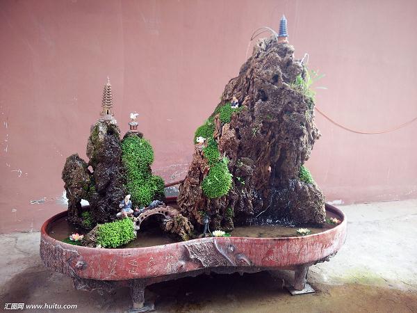 司机遇事故 学做假山盆景重还清债务