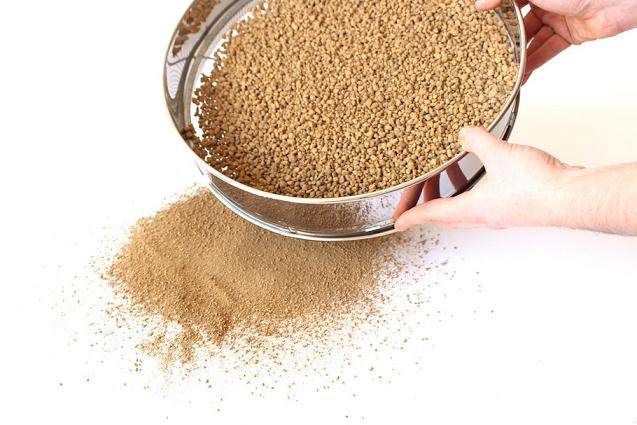 图解 一步一步制作盆景土壤混合物