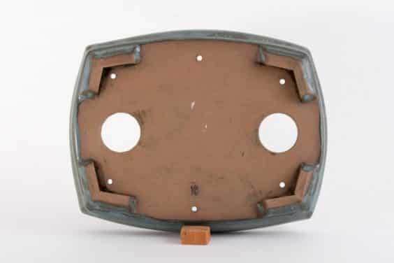 从下面显示VC印章的蓝色盆子