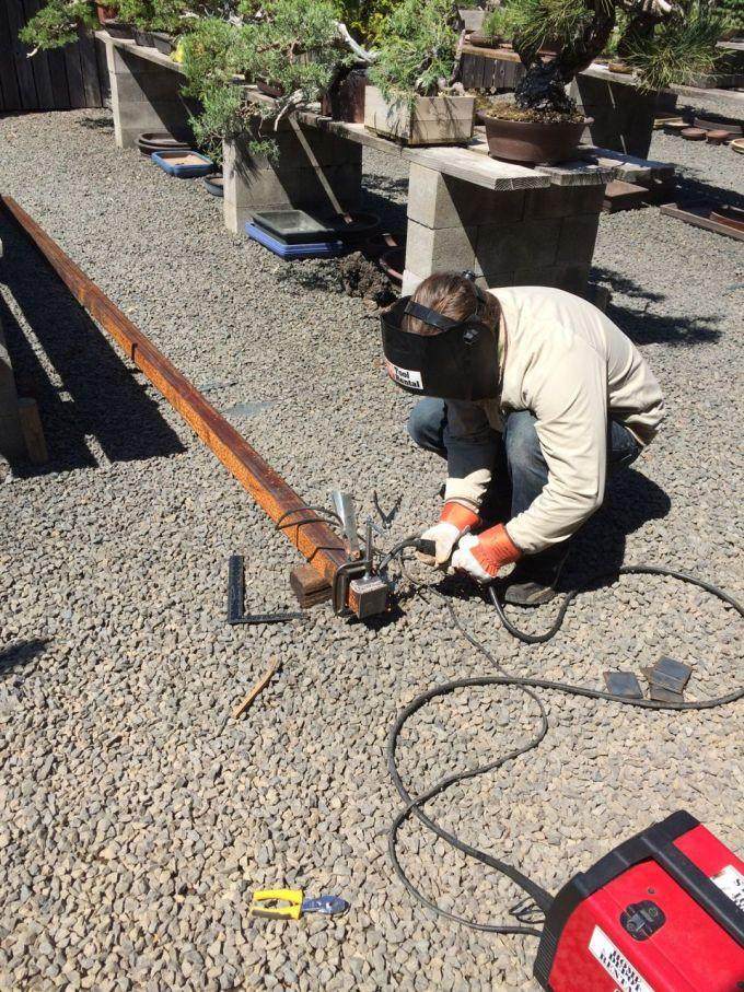 图解 如何在夏季用金属给盆景搭建遮阳布