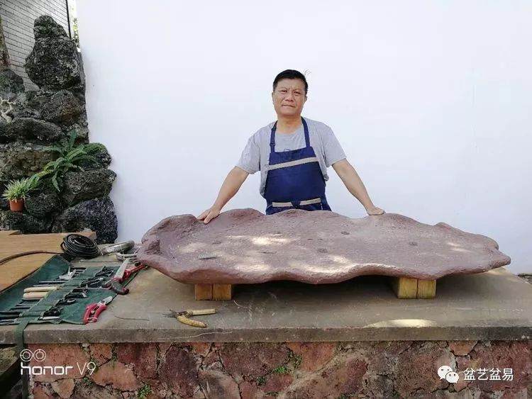 图解 刘传刚制作大型垂枝式树石盆景的方法