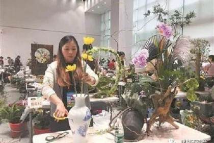 江苏举办园林绿化行业技能大赛 比拼插花盆景