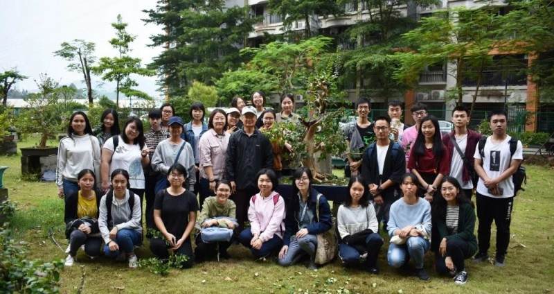 图解 谢荣耀 岭南盆景怎么修剪的示范