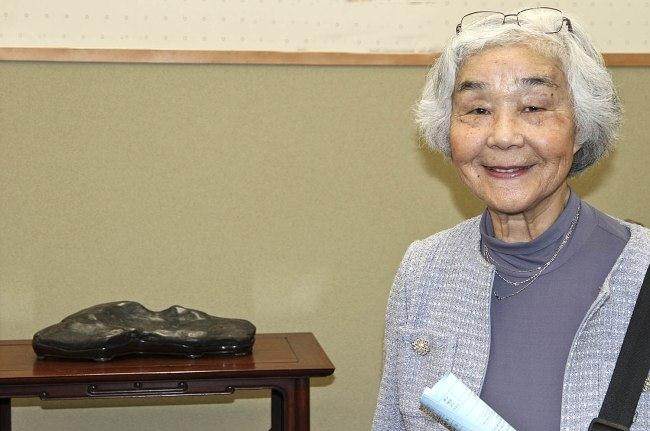 雅石活动在国府盆景展览的第2部分期间同时举行