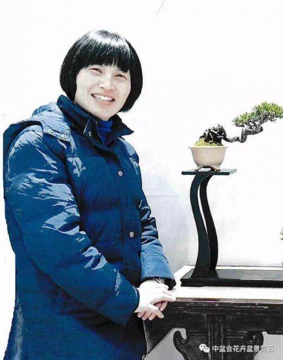 上海盆景赏石协会理事 -- 胡林波