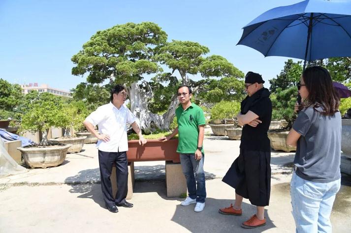 越南新闻网大篇幅报道鸿江盆景园