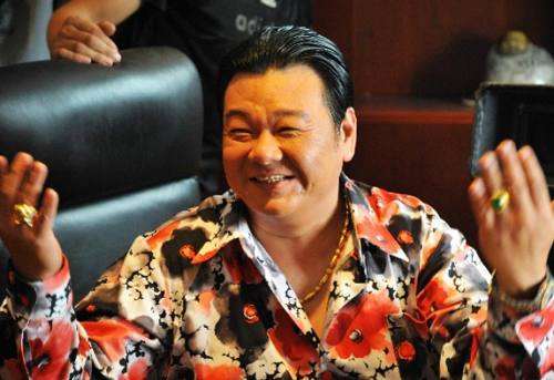 农村男子靠种黄杨下山桩年赚100万