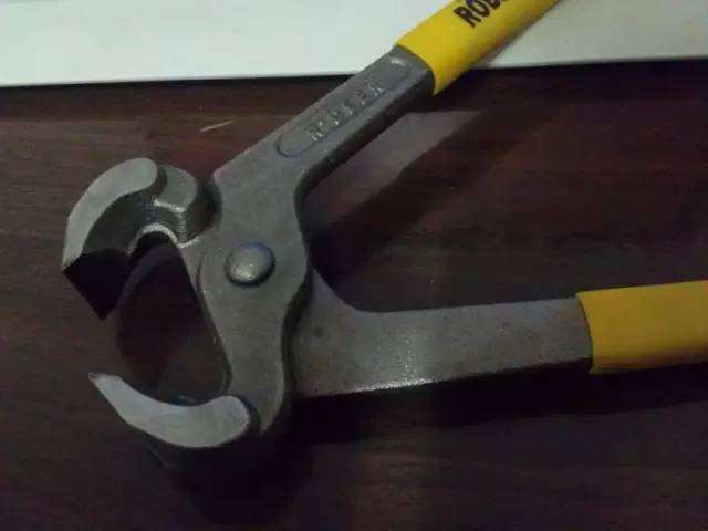 怎么用五金工具起钉器制作盆景破杆钳