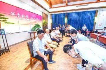 扬派盆景公开招收的第二批盆景传人