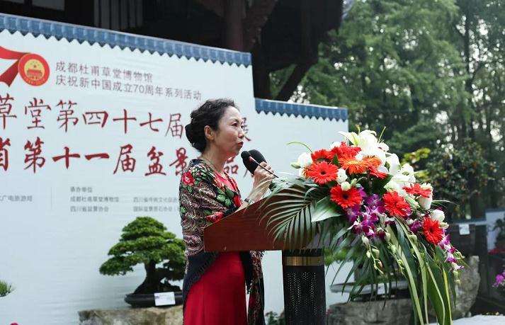 川派盆景精品展昨日盛大开幕