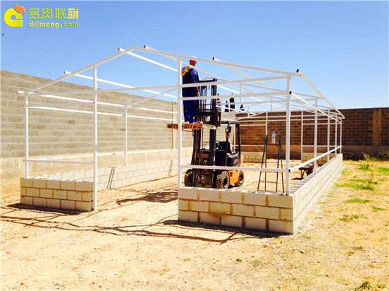 西班牙人怎么修建多肉大棚的过程