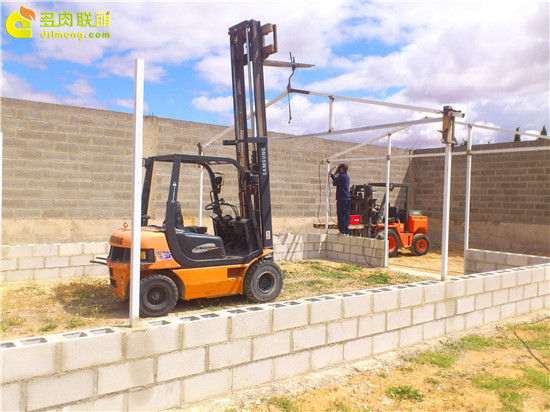 西班牙人怎么修建多肉大棚的过程