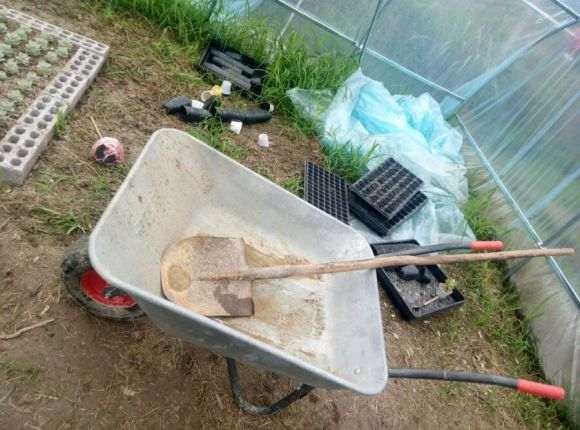 我搭建的多肉大棚