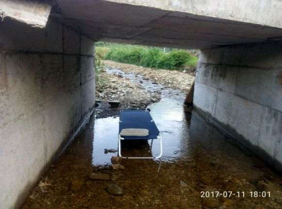 搭建多肉大棚进度有点慢