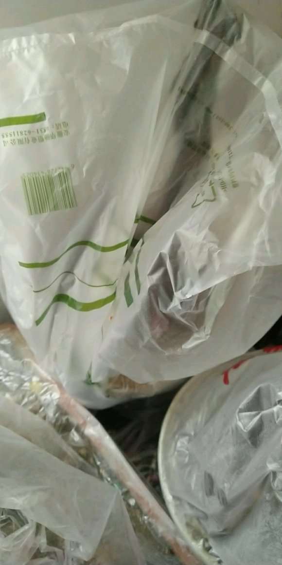 下山桩套袋9天 长毛了 还用再套吗