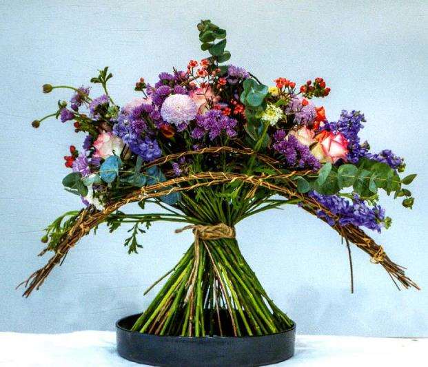 簇集百花韵 缤纷一手间 花束花艺作品欣赏