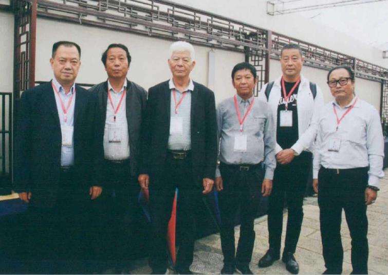 我代表盆景乐园网参加这次展会