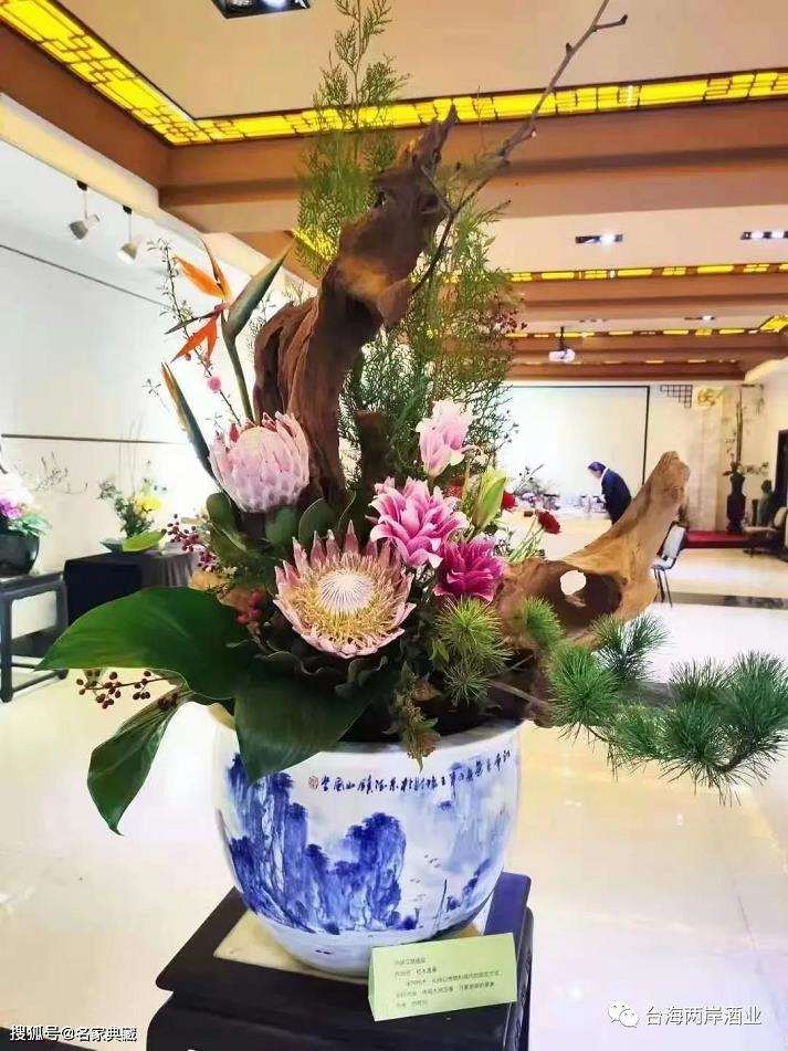 何为汉楚插花 谁知道