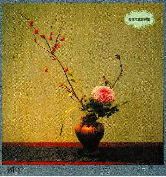 用什么样的瓶花结构顺序来组织花材