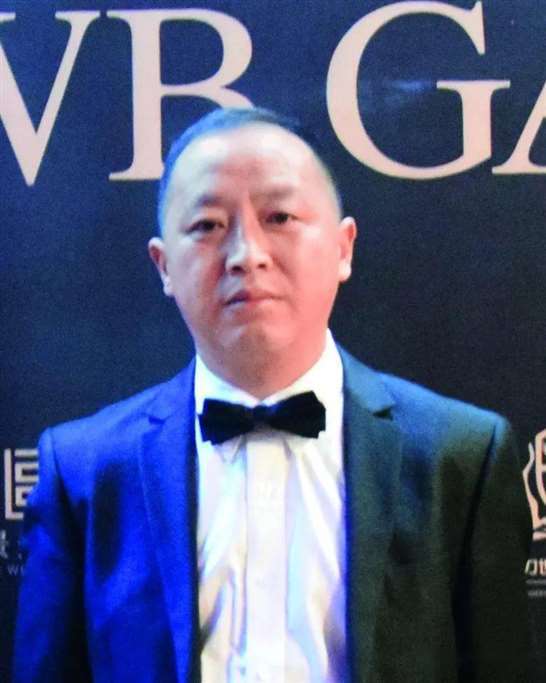 图解 张旭明怎么制作济州真柏盆景的21个过程