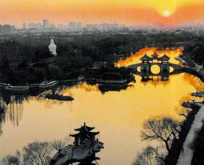 浅谈瘦西湖清淤工程之叠石驳岸景观提升