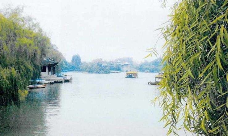 浅谈瘦西湖清淤工程之叠石驳岸景观提升