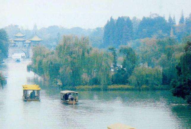 浅谈瘦西湖清淤工程之叠石驳岸景观提升