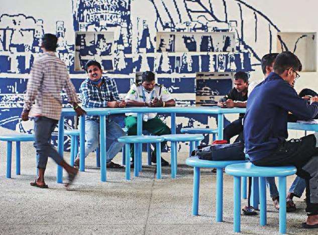 孟买绿里乐园项目中打造的高架桥下社区空间