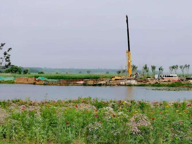 长治漳泽湖湿地公园界面空间研究