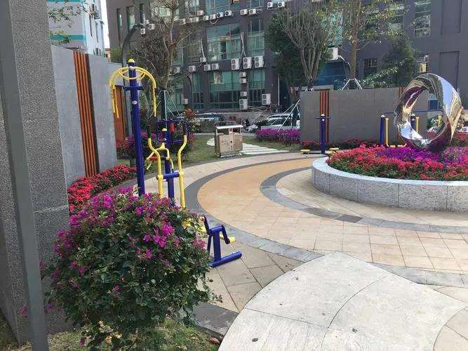 白鱼潭社区公园活动场所的2个现状分析